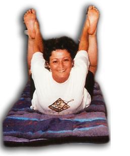 practicando yoga en el año 90
